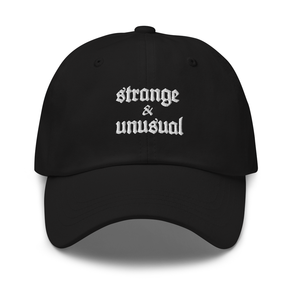STRANGE & UNUSUAL CASQUETTE